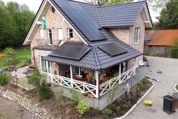 T.R.G. Friesengiebel - 017-D