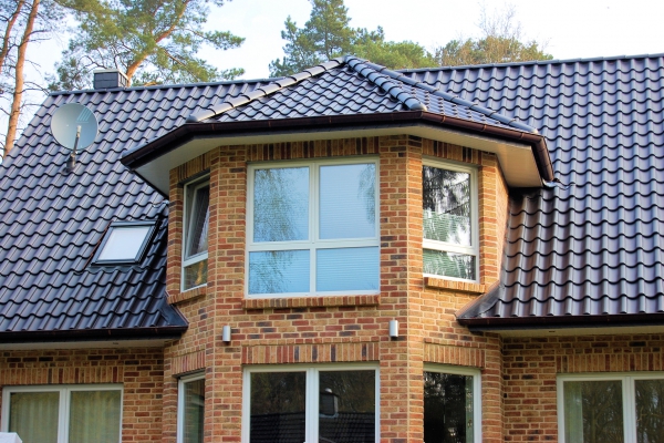 T.R.G. Friesengiebel - 001-C