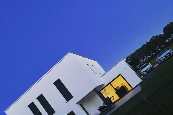 T.R.G. Stadthaus - 010-B