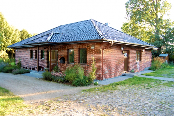 T.R.G. Bungalow - 007-A
